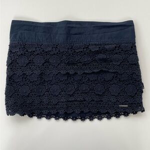 Abercrombie & Fitch Navy Blue Women's Eyelet Lace Pull On Mini Skirt Size Medium